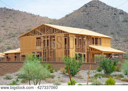 Construction Of A Plywood House In Arizona