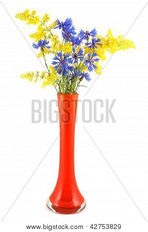 Kimppu kukkia ja cornflowers Matara