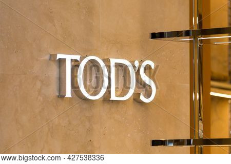 New York, Usa - May 15, 2019: Tods Store Sign. Tods Group Is An Italian Company Which Produces Luxur