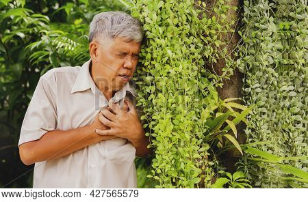 Old Man Is Sick With Cystic Fibrosis. I Have Severe Chest Pain And Shortness Of Breath. I'm Walking 