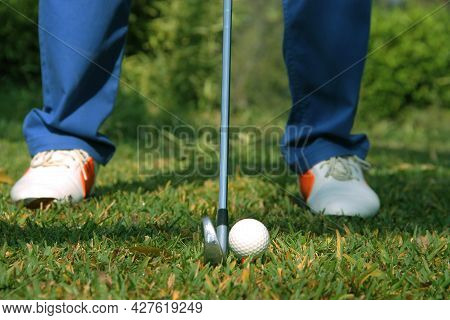 Blurred Golfers Are Playing Golf In The Evening Golf Course Golf Backglound In Thailand