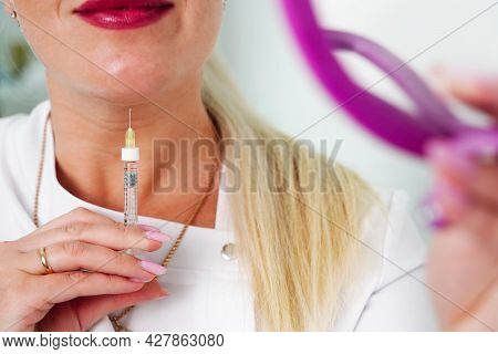 The Cosmetologist Injects Lipolytic Into The Chin To Remove Fat And Slim Down The Face. Beauty And C