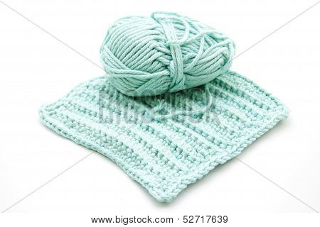 Pot holders with crochet wool