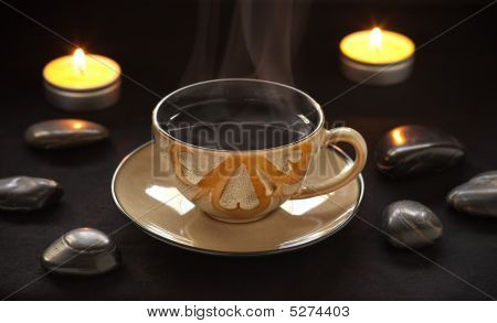 Tazza di tè fumante