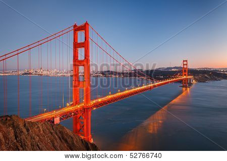 Golden Gate Bridge at dusk, Sun Francisco