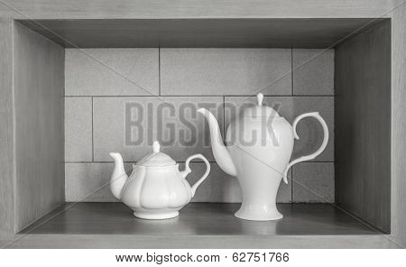 twin size of tea pot