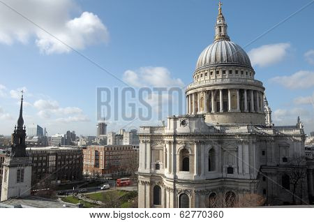 St Pauls Cathedral from rooftop viewing platform of One New Change
