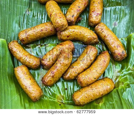 Sai Aua (northern Thai Spicy Sausage)