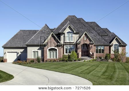 Luxusní Brick Home