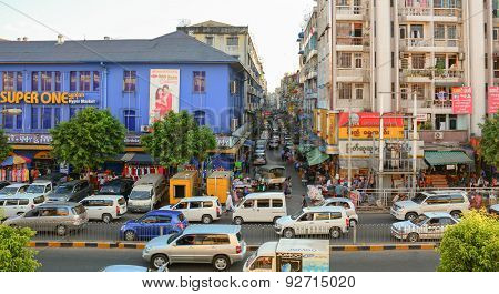 Sule Boulevard With Bogyoke Market In Yangon
