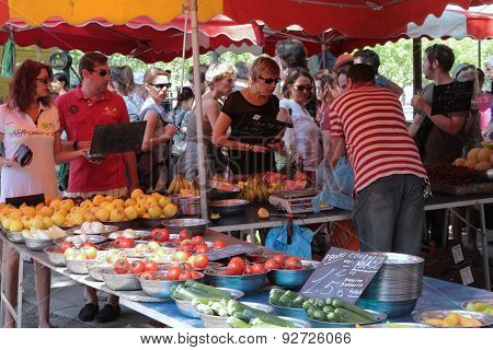 Sunday Morning Market in Lyon