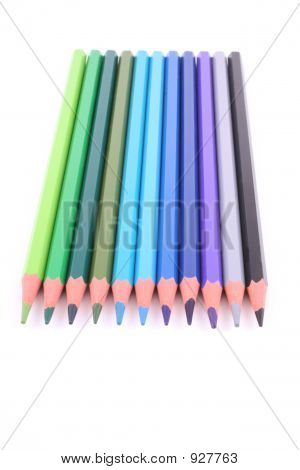 ดินสอสีมีสีสันสวยงาม
