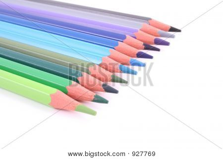 ดินสอสีมีสีสันสวยงาม