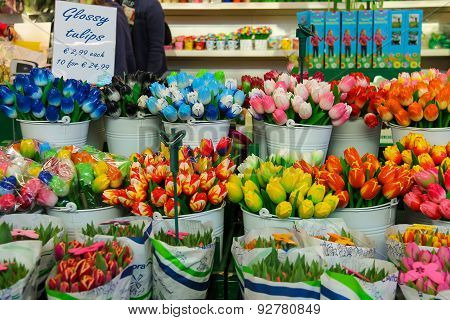 Sale Of Flowers And Gifts At The Airport Amsterdam Schiphol, Netherlands