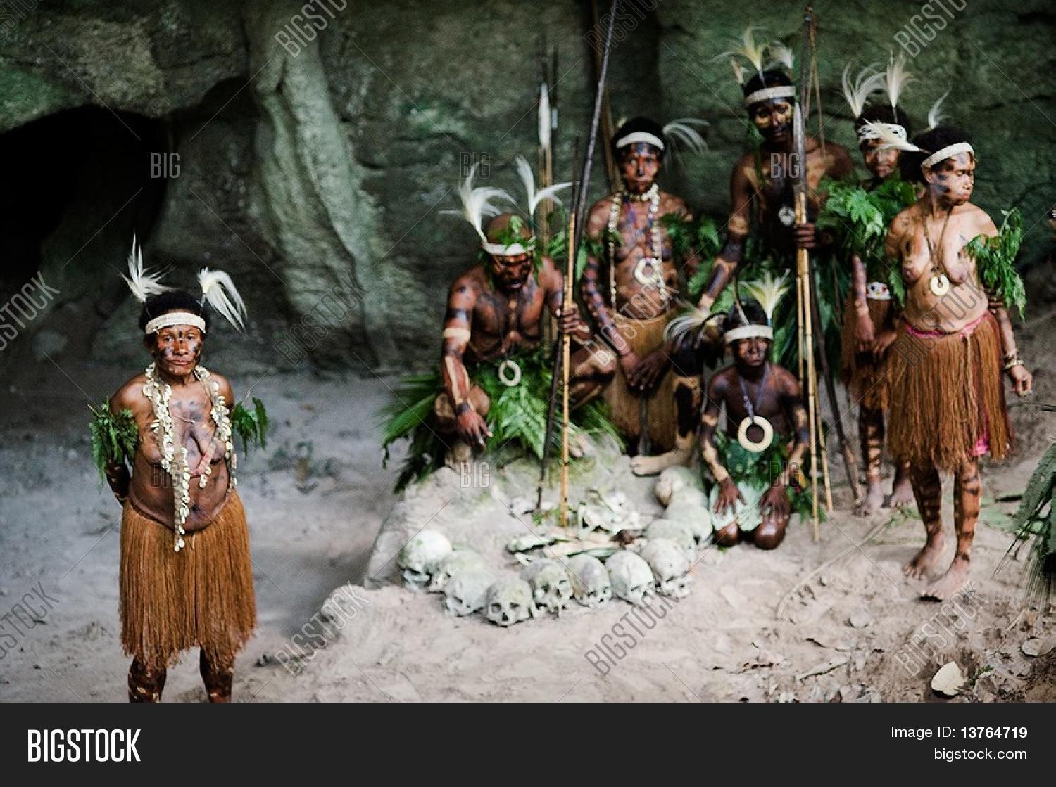 Headhunters. People Yafi Tribe Image & Photo Bigstock