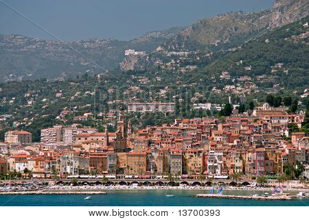 Middelalderbyen Menton i franske Riviera