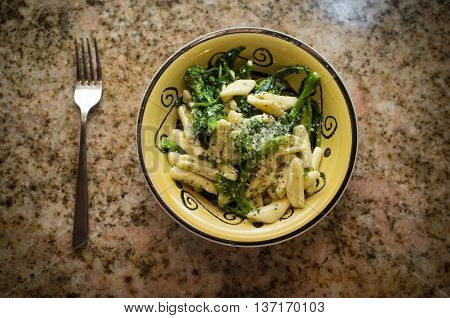 Sauteed cavatelli and broccolini with garlic sauce