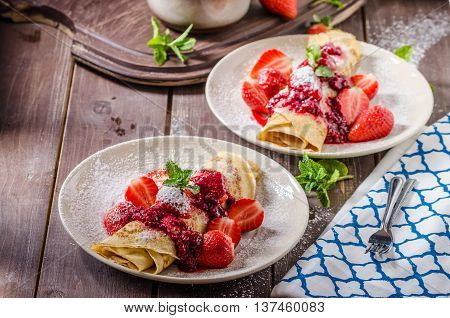 Pancakes With Strawberries