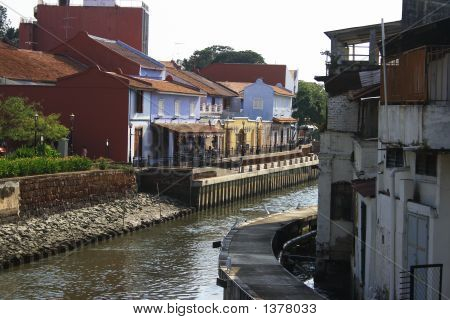 Река Melaka