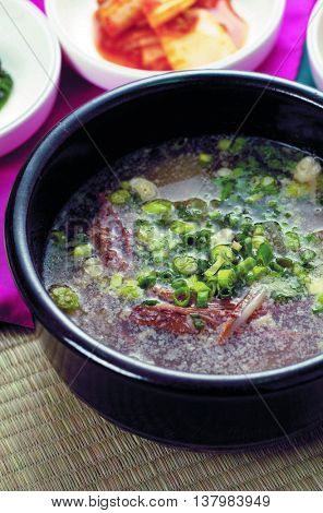 traditional Korean food Gomguk 