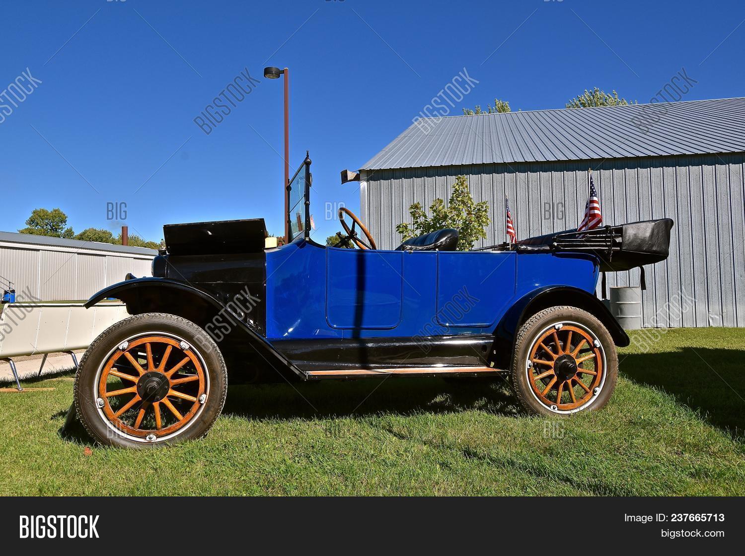 Dalton, Minnesota, Image & Photo (Free Trial) Bigstock