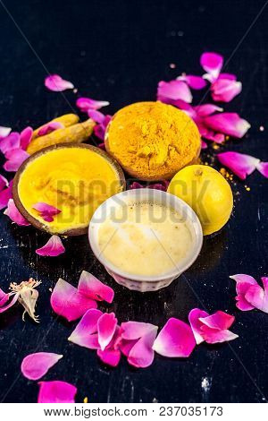 Chana,haldi,limbo & Milk  Ka Ubtan Or Ayurvedic Face Pack Of Turmeric, Lemon,gram Flour & Milk On Wo