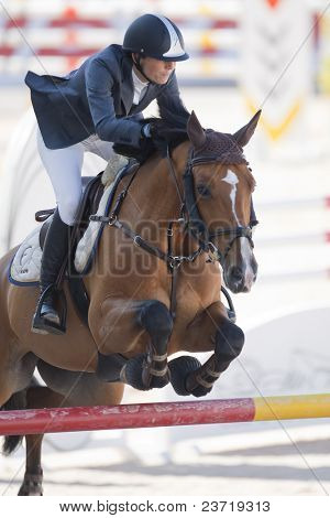 VALENCIA, Španělsko - 8. května: Rider Schoonbrood, koně Holala, Belgie v globální Champions Tour Valen