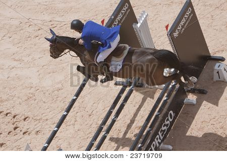 VALENCIA, Španělsko - 8. května: Rider Bernardo Alves, královský kůň du Reverdy, Brazílie v globální velmistra
