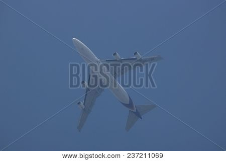 Hs-tgx Boeing 747-400 Of Thaiairway.