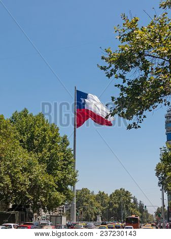 Santiago De Chile, Chile - January 26, 2018: Intense Traffic On Avenida La Alameda, The Most Importa