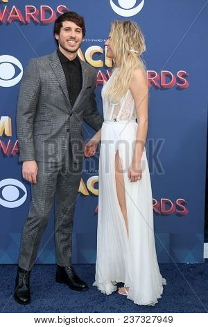LAS VEGAS - APR 15:  Morgan Evans, Kelsea Ballerini at the Academy of Country Music Awards 2018 at MGM Grand Garden Arena on April 15, 2018 in Las Vegas, NV