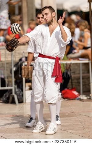 Verona, Italy - September 21, 2014: Tocati, International Festival Of Street Games. Athlete Of Treia