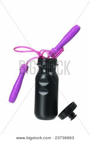Halat ve plastik şişenin atlama