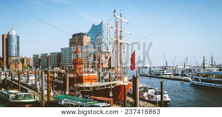 Hamburg, Germany - May 17, 2018: Hafencity, Speicherstadt: Panoramic View With The Elbe Philharmonic