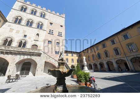 Prato (Toscana), historiske Square