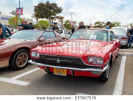 Nahariyya, Israel - April 21, 2018 : Old Ford Thunderbird 1966 At An Exhibition Of Vintage Cars Park