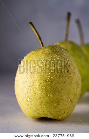 Raw Green Organic  Pears Ready To Eat.