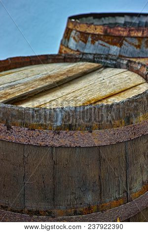Old Wooden Barrel Close Up Used Voor Wine, Whiskey, Other Alcoholic Drinks