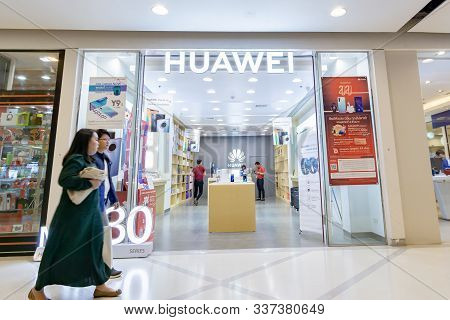 Khonkaen,thailand-december 03,2019:sign Of Huawei Store In Central Plaza Khonkaen Department Store,h