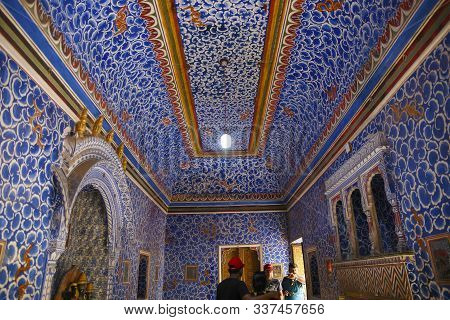 Bikaner, Rajasthan, India, November 2018, Tourist Inside Junagadh Fort Observing Ceramic Ceiling Cal