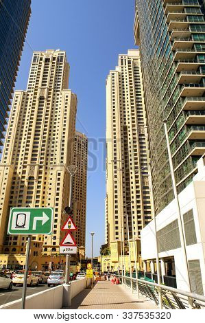 Dubai/uae - November 7, 2019: View On Jbr Street. Jumeirah Beach Residence. Dubai Road And Bridge.