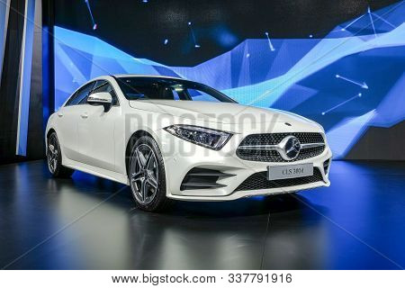 Nonthaburi-thailand Apr 2 2018: Mercedez Benz Cls 300d Show On Display At The 39th Bangkok Internati