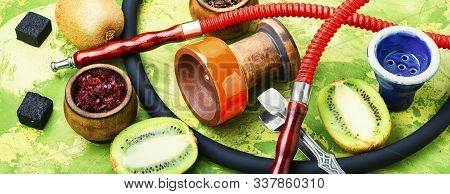 Oriental Shisha With Kiwi Flavor.