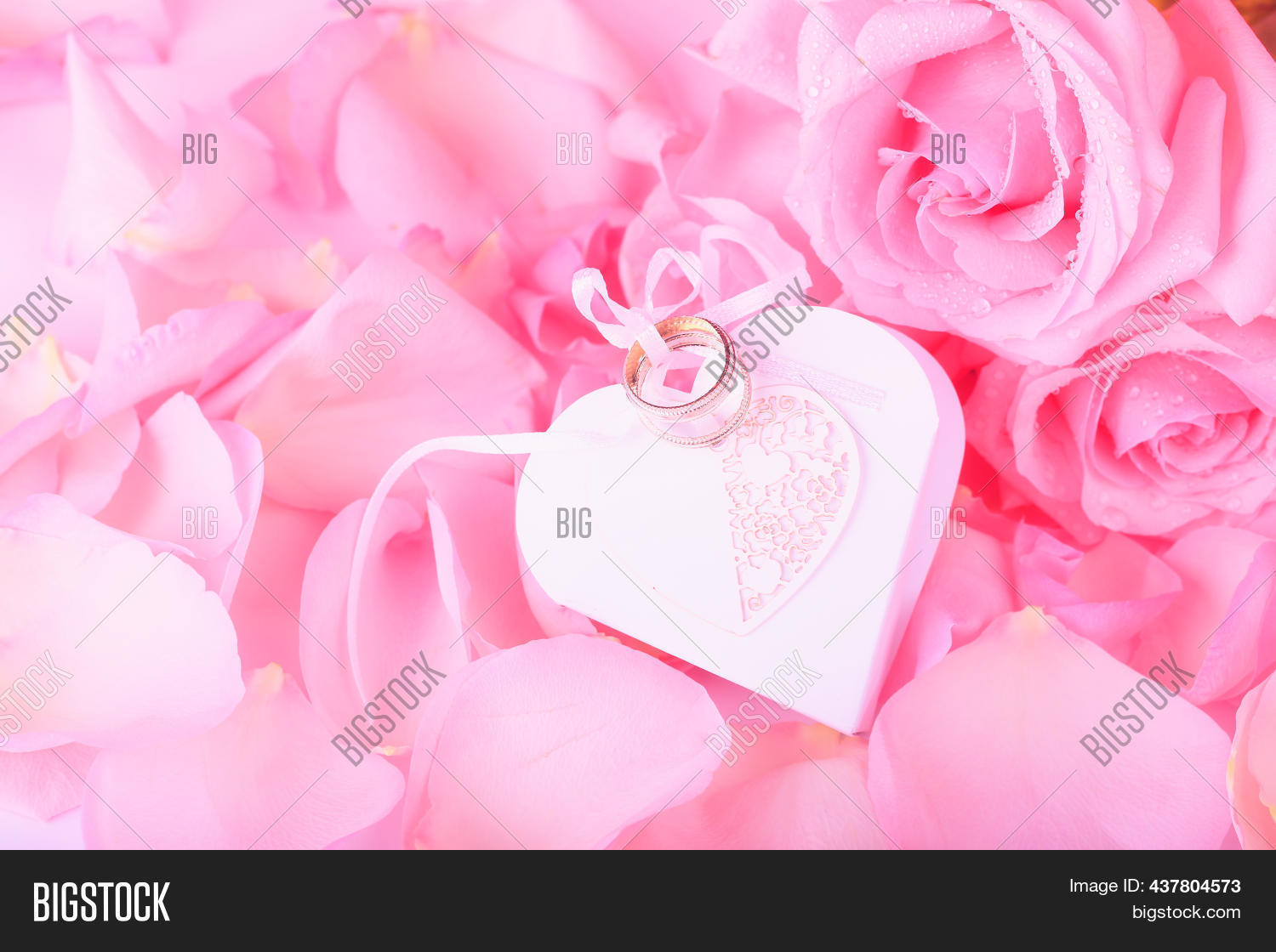 Pink Roses Heart Image & Photo (Free Trial) | Bigstock