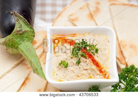 Moutabal Baba Ghanoush bakłażan Dip