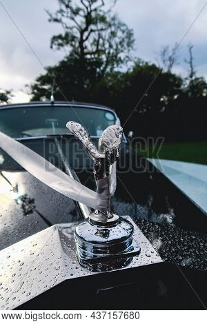 Killarney, Ireland 22.10.2021: The Emblem Of Rolls-royce, Spirit Of Ecstasy,black And White, Wedding
