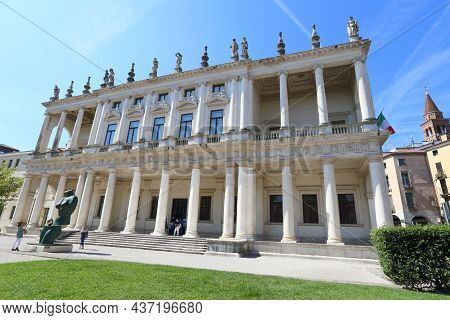 Vicenza, Italy - Sept 13, 2019: Palazzo Chiericati At The Historic Center In The City Of Vicenza, It