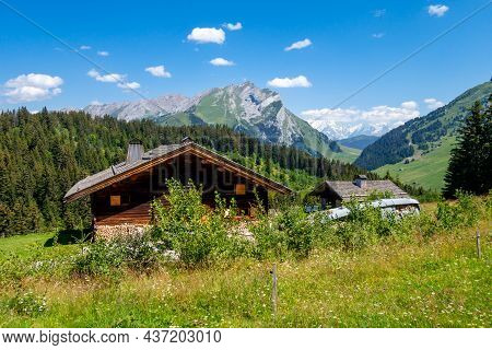 Chalet In Mountain Landscape And Mont Blanc View, La Clusaz, Haute-savoie, France