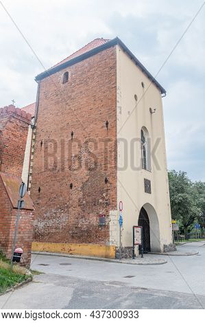 Chelmno, Poland - July 25, 2021: Grudziadzka Gate In Chelmno.