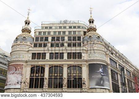 Paris, France - March 25, 2016: Printemps Building In Paris. Printemps Is A French Department Store 